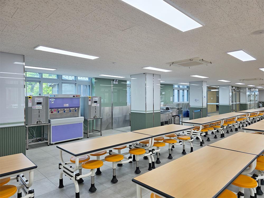 『Cafeteria』청주 용암중 급식실