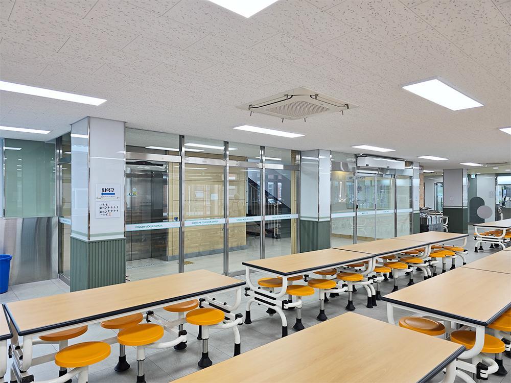 『Cafeteria』청주 용암중 급식실